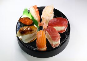 Mengenal Hamachi Sushi